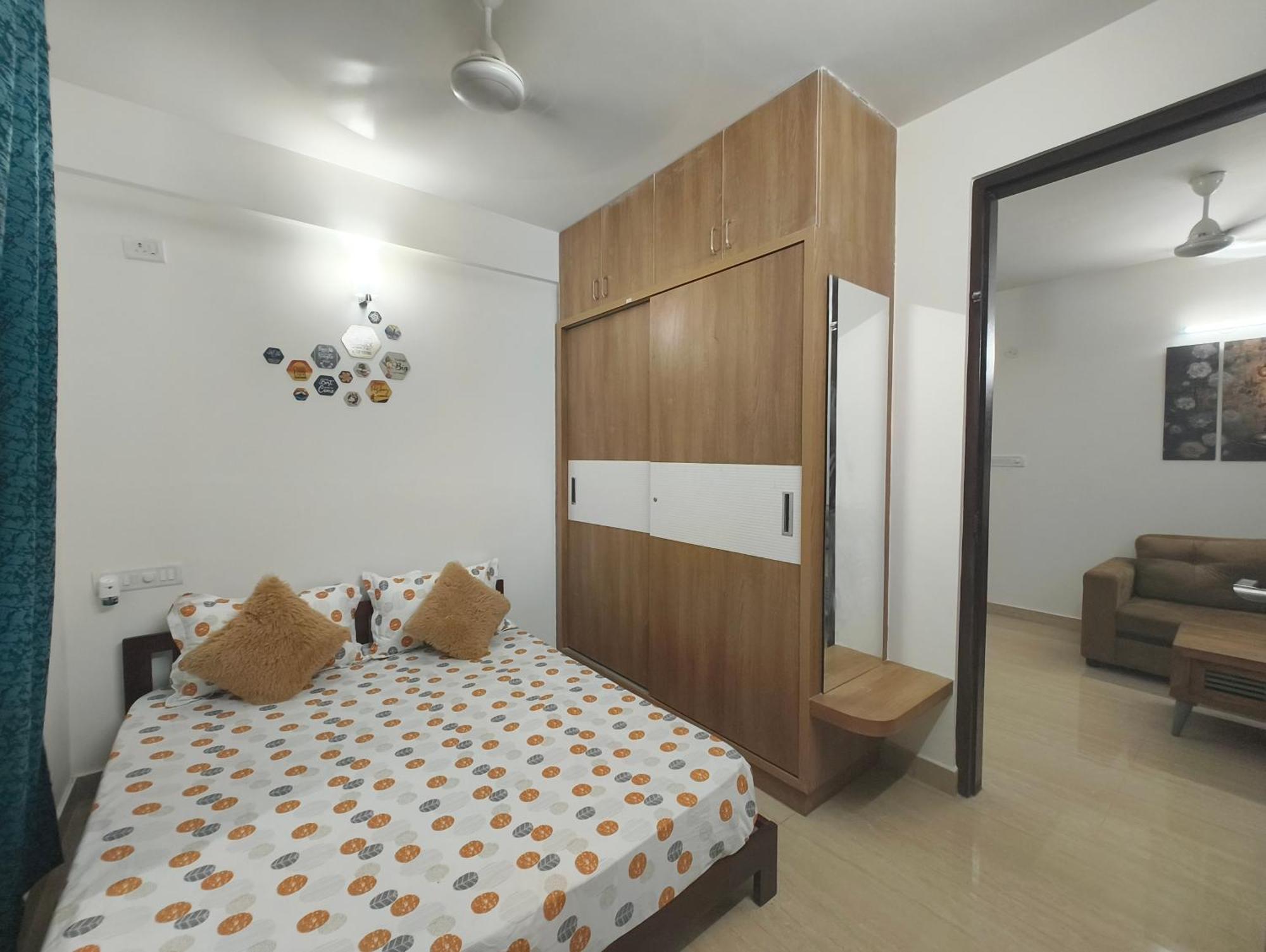 M's Cozy Unwind - Lily * Bangalore